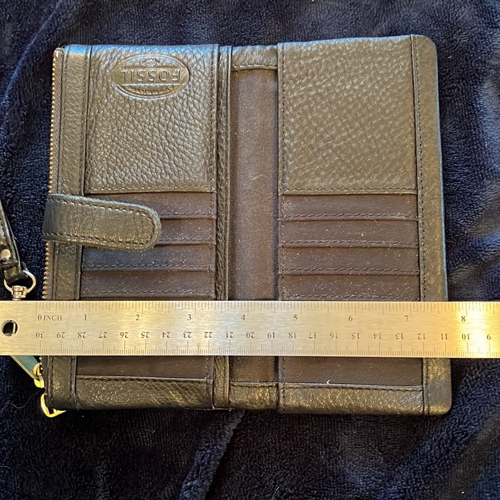 FOSSIL BIFOLD CLUTCH/WALLET - Picture 11 of 12